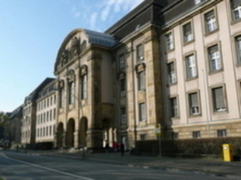 Front Gebäude Hohenzollernstraße 157